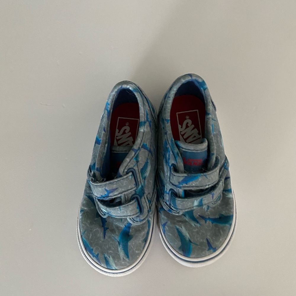 Vans shark shoes 7